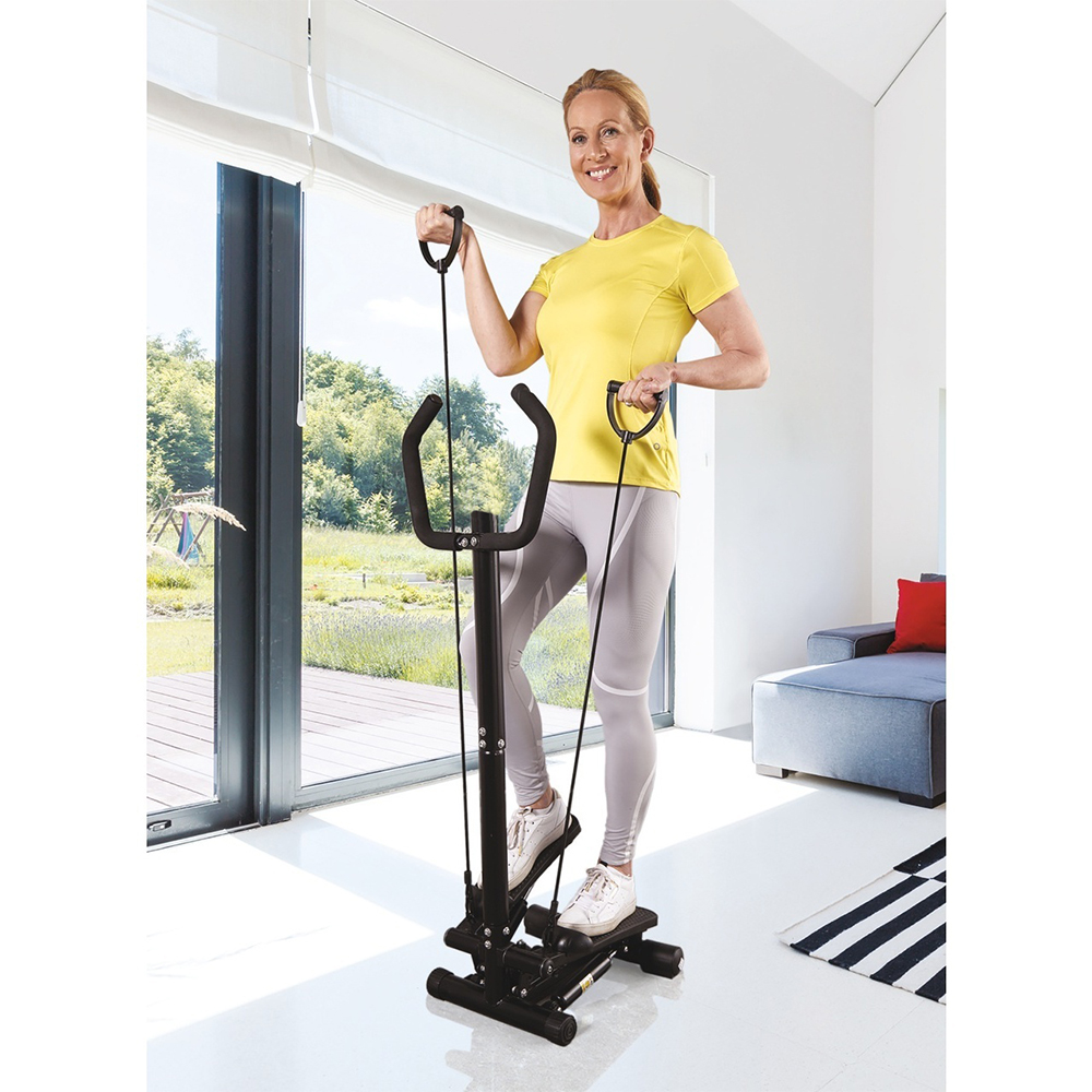 STEP MACHINE WITH ARMREST