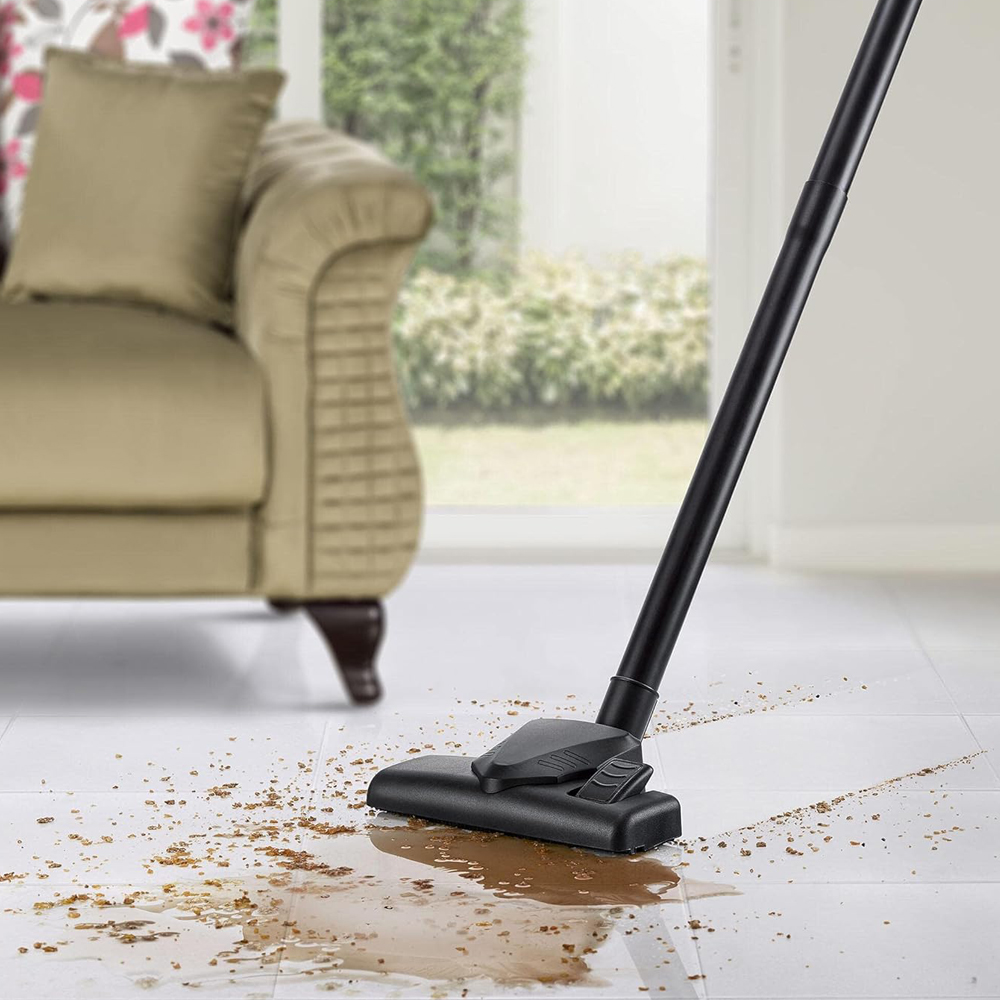 VACUUM CLEANER - BLACK & DECKER