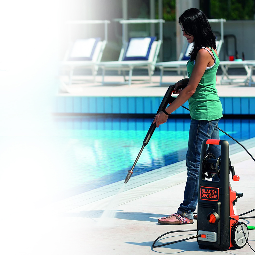 PRESSURE WASHER - BLACK & DECKER